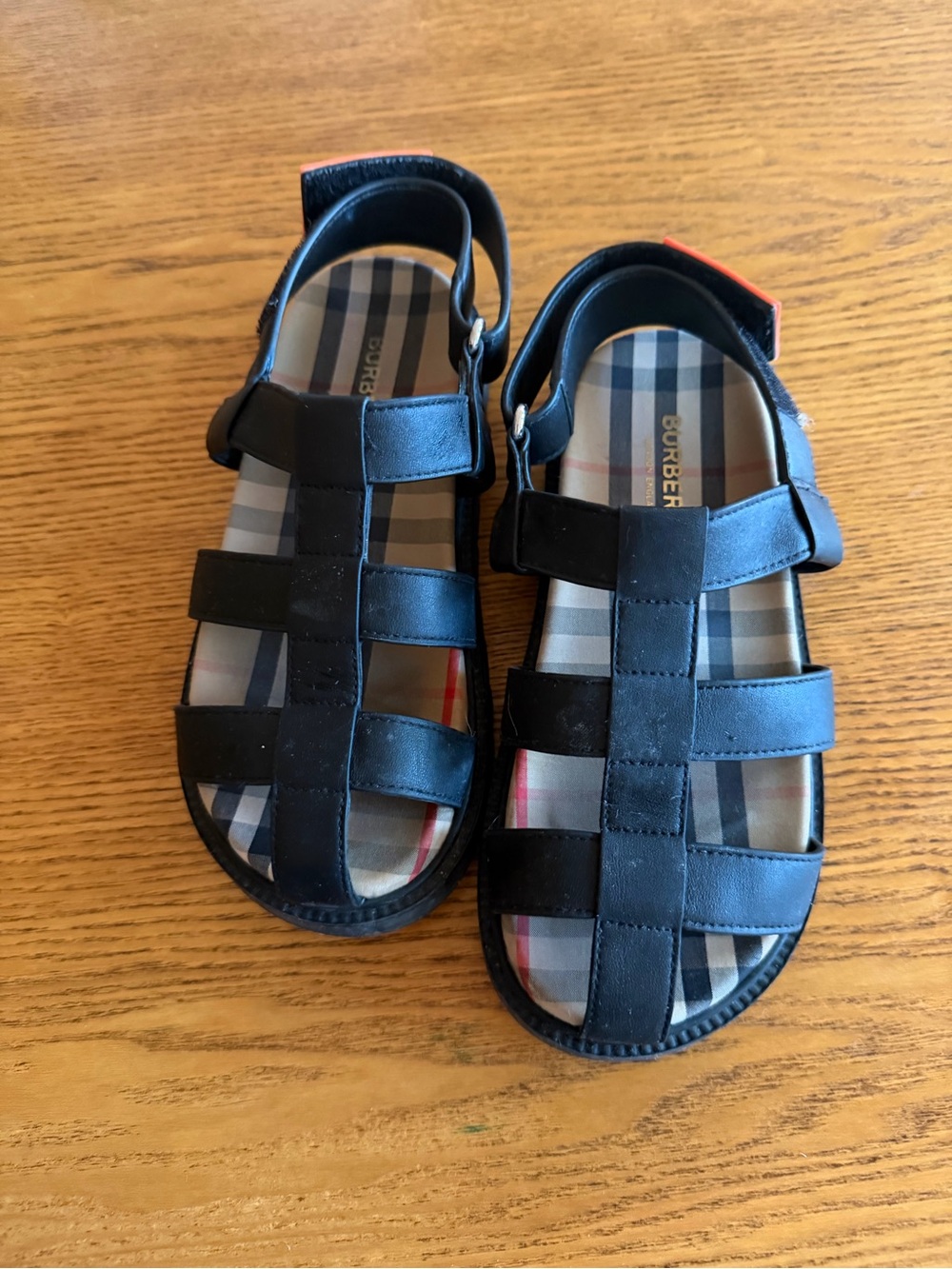 Burberry Kids Black Leather Fisherman Sandals with Signature Check Insole